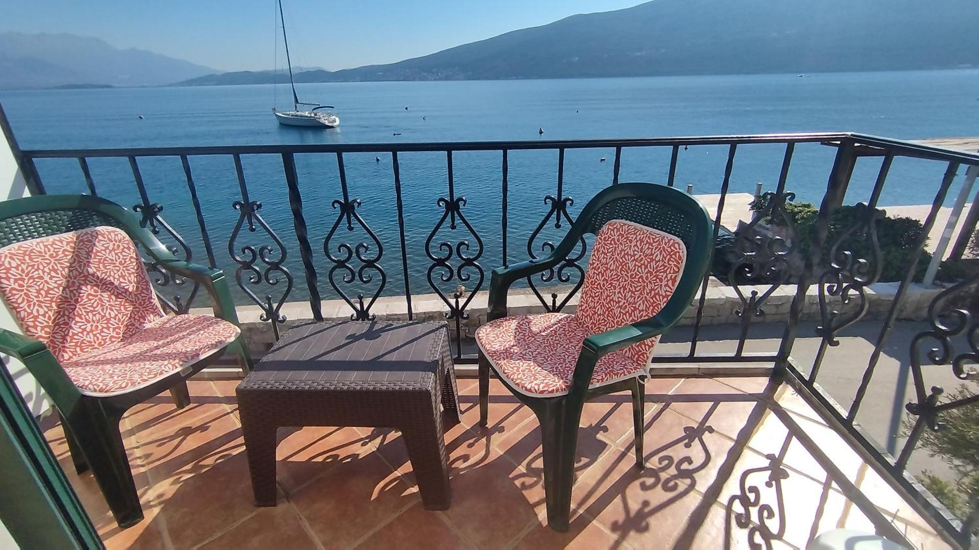 Rooms Beba Herceg Novi Eksteriør billede