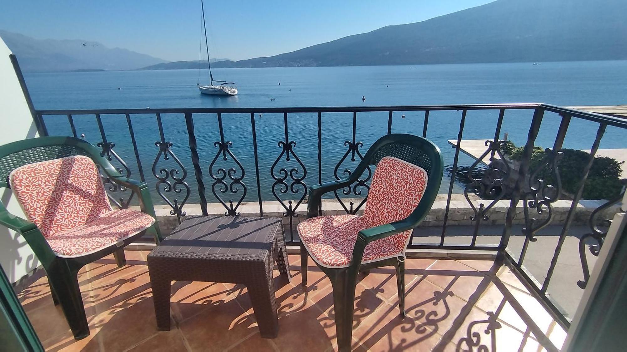 Rooms Beba Herceg Novi Eksteriør billede